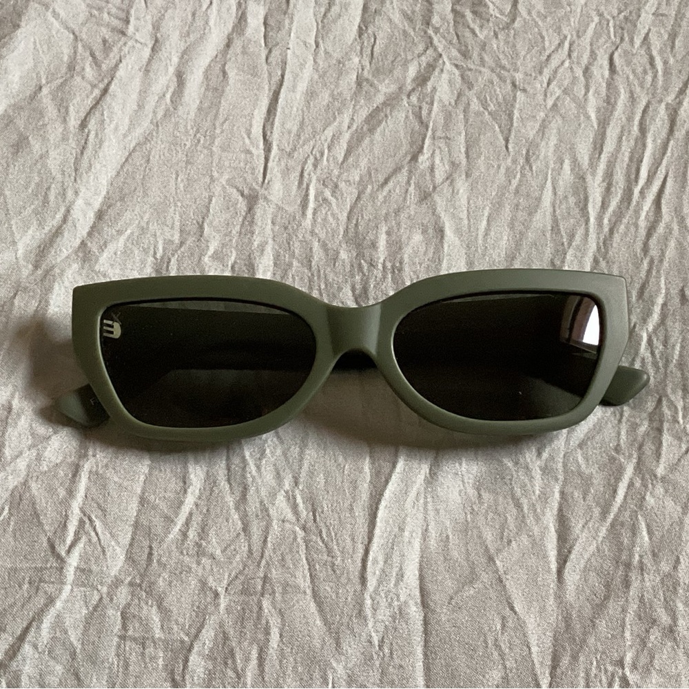Dime dark green sunglasses brand new